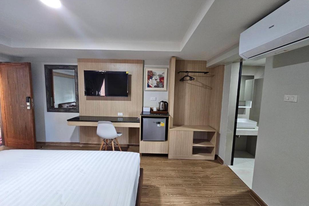 Ratchadaphisek Hotel | โรงแรมเซเว่นรัชดา S7VEN RATCHADA