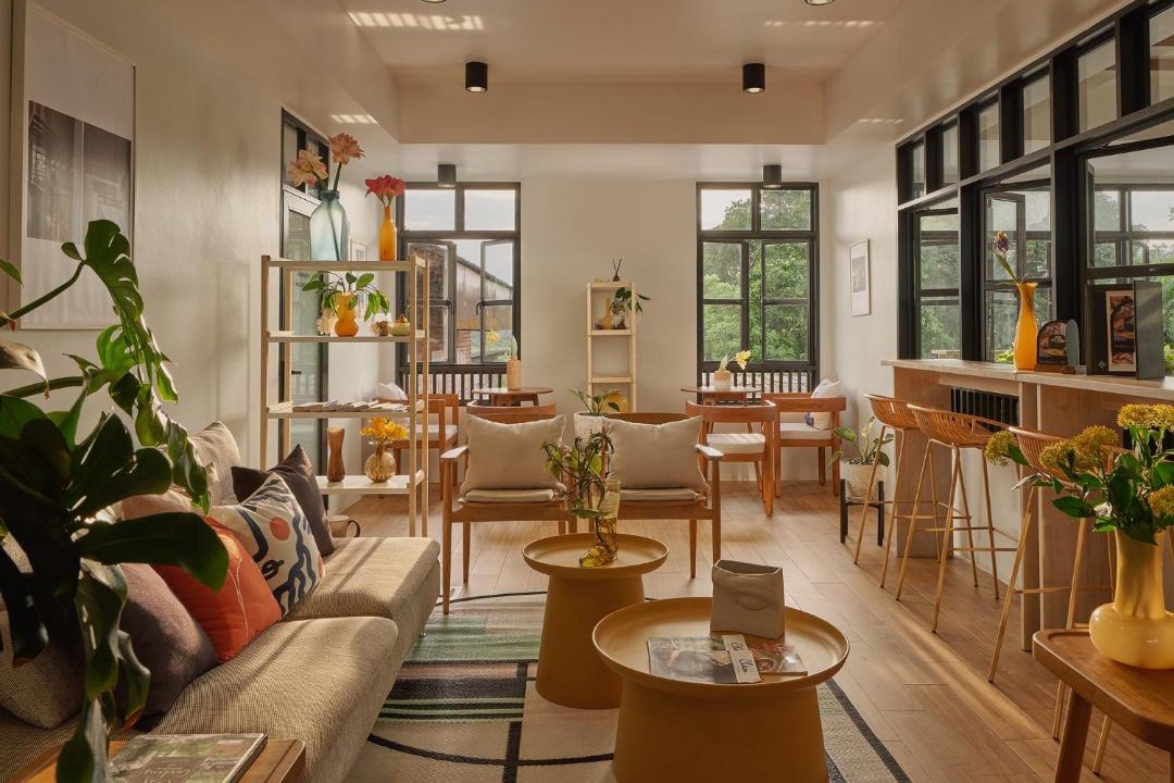 Chanthanimit Hotel | The Motifs Eco Hotel - SHA Extra Plus