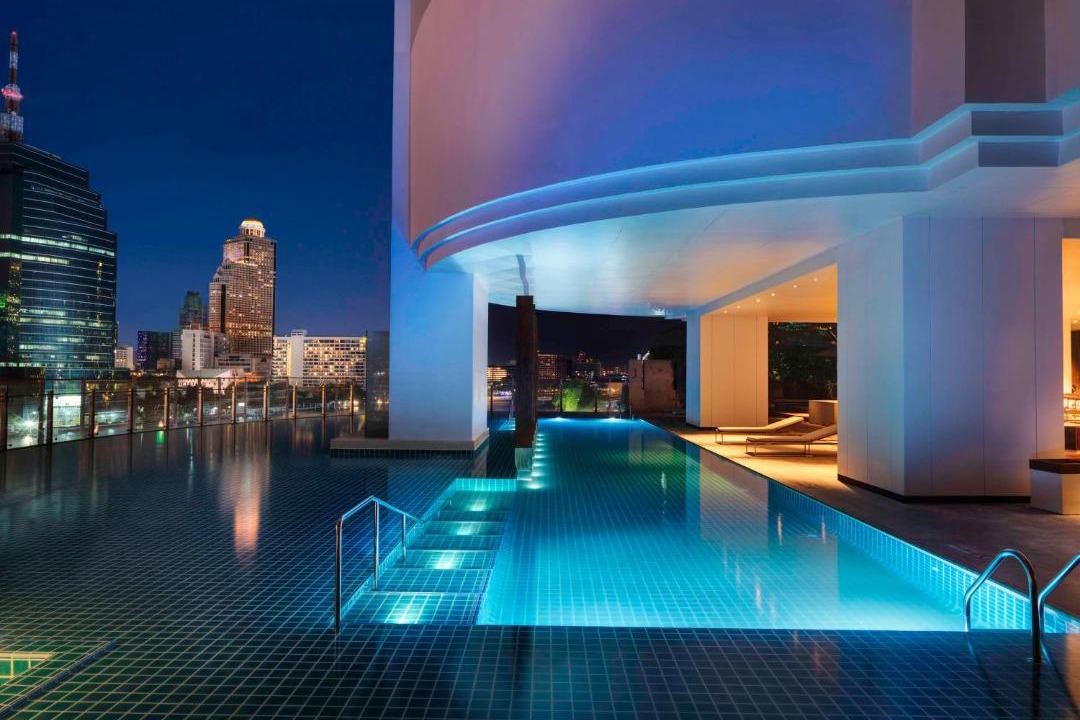 Khlong Ton Sai Hotel | Millennium Hilton Bangkok