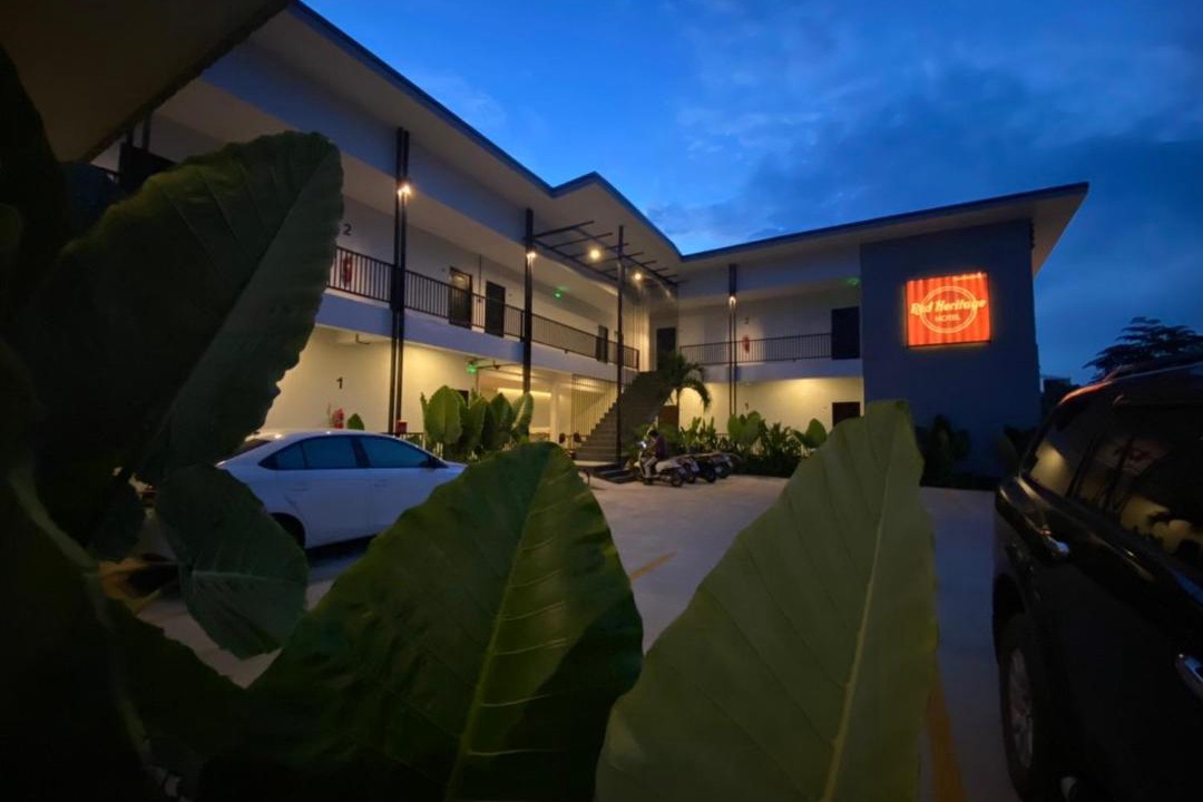 Uttaradit Hotel | Red Heritage Hotel