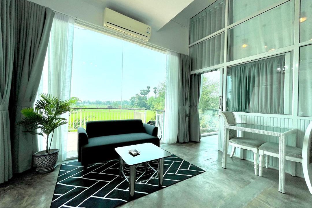 In Buri Hotel | Chaisaeng in the park