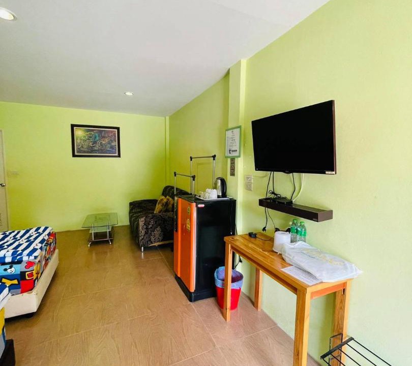 Kabin Buri Hotel | Baan Sri Family
