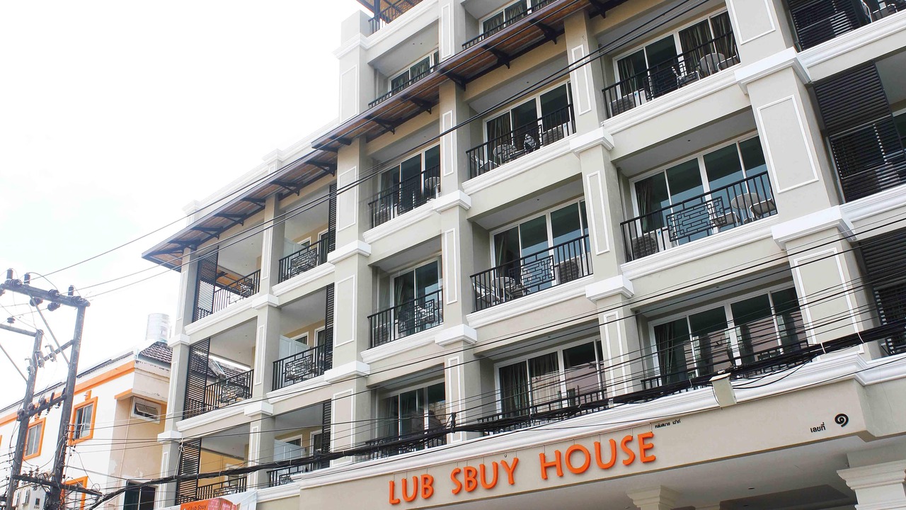 Photo of Buildings in Talat Yai