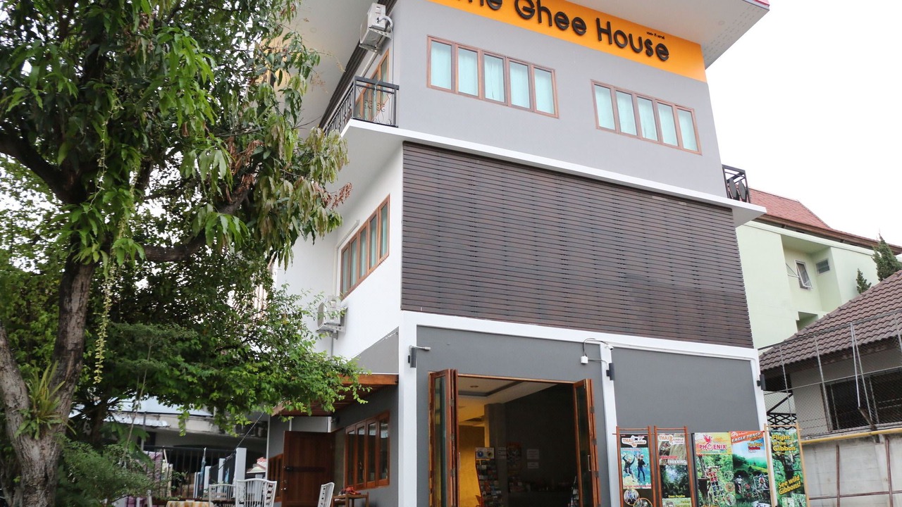 Photo of Buildings in Thapae