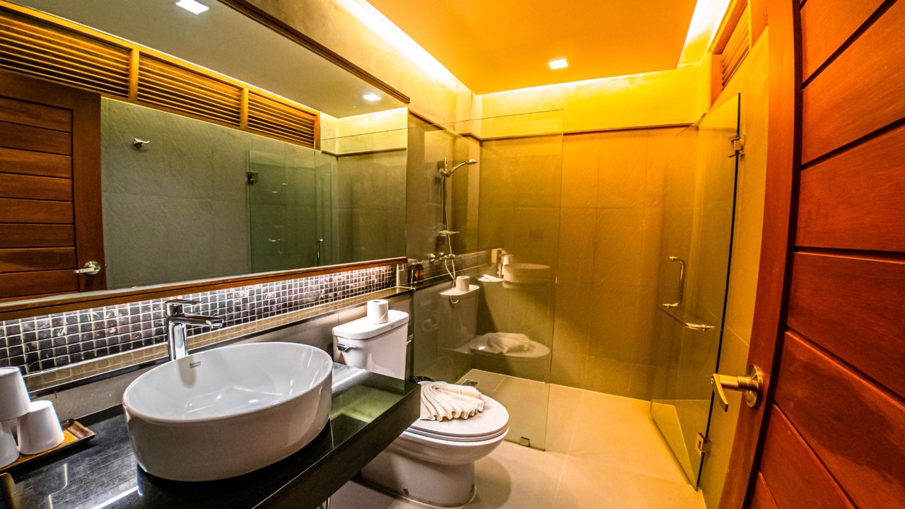 Photo of Bathroom in Chaweng City Center