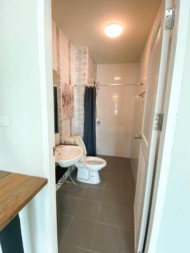 Photo of Bathroom in Ko Kaeo