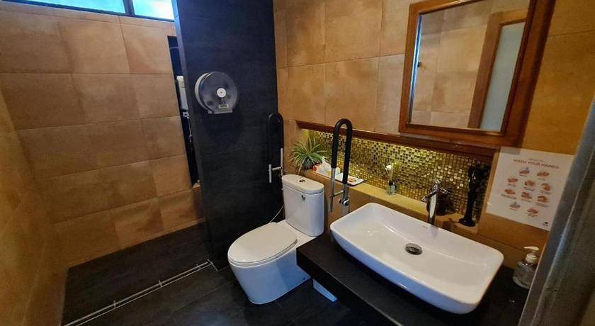 Photo of Bathroom in Chalong