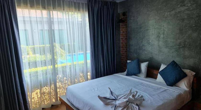 Photo of Bedroom in Chalong