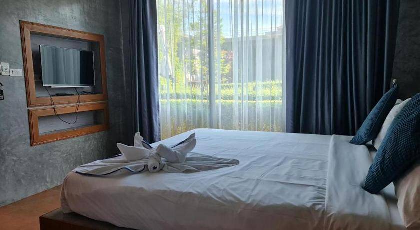 Photo of Bedroom in Chalong