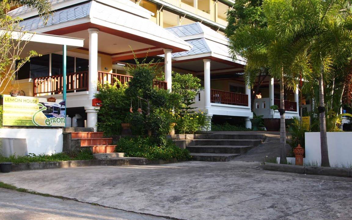 Photo of Buildings in Nanai Road