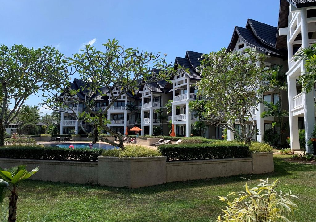 Photo of Buildings in Laguna