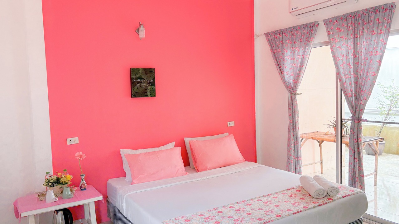 Photo of Bedroom in Khuekkhak