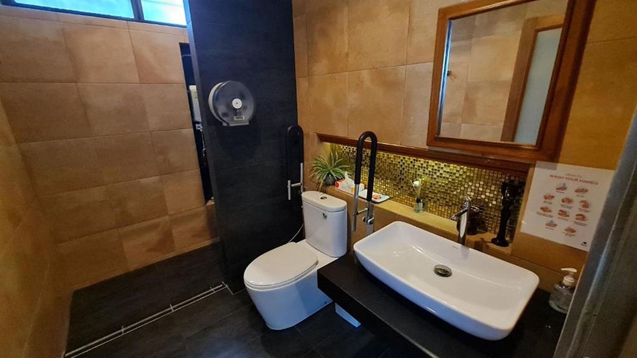 Photo of Bathroom in Chalong