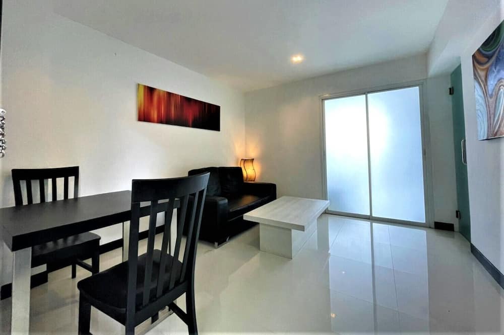 Photo of Livingroom in Kathu