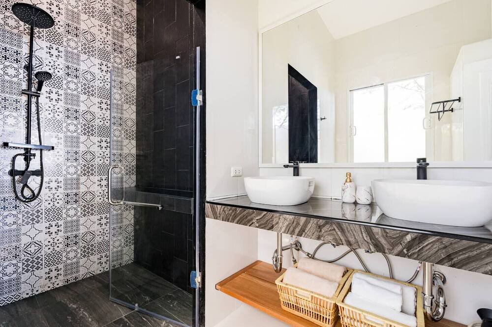 Photo of Bathroom in Kamala