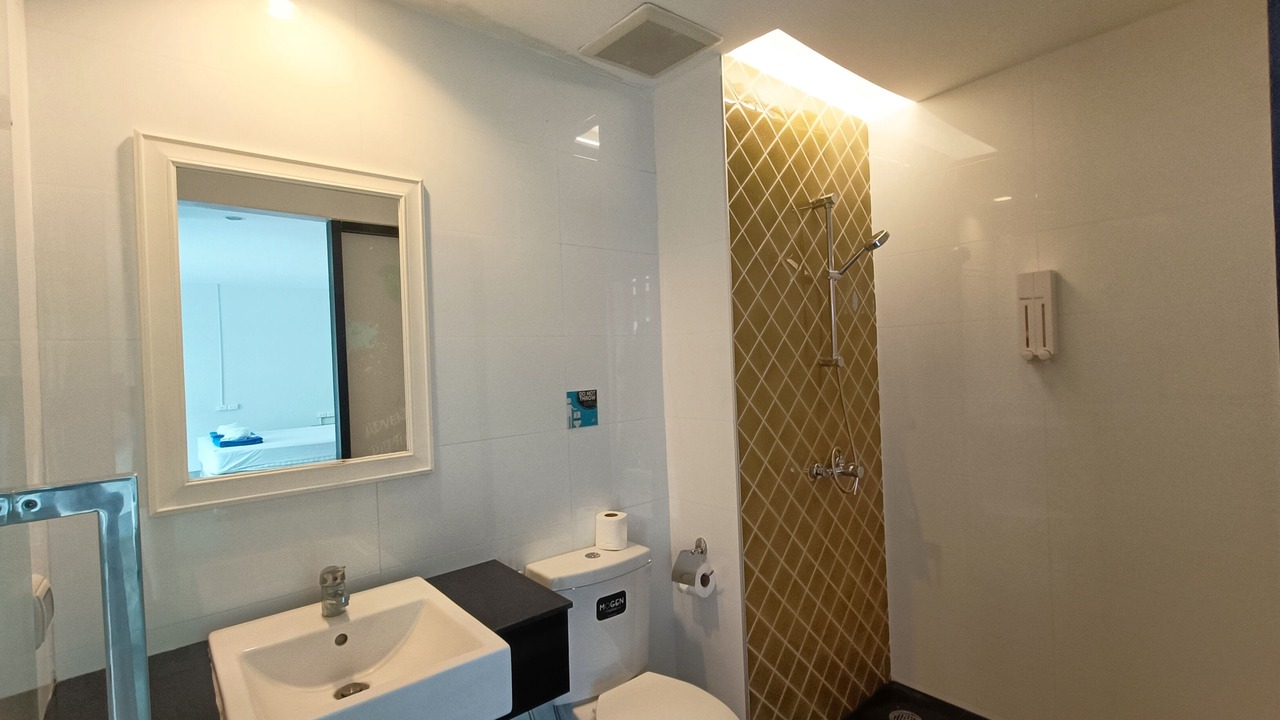 Photo of Bathroom in Kata