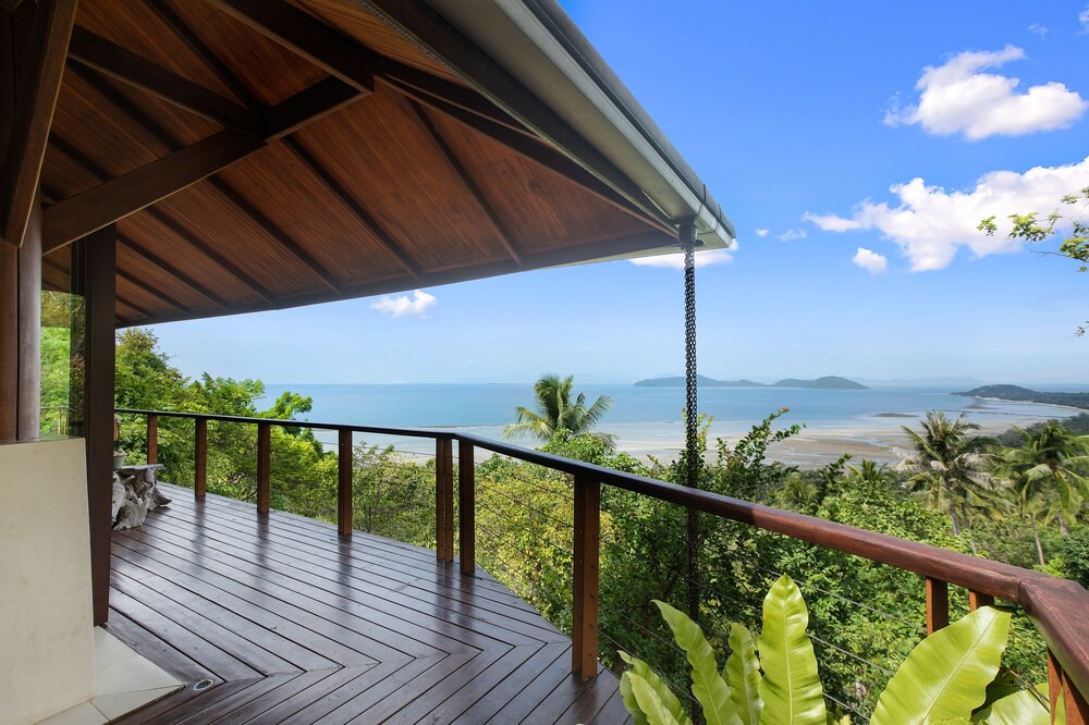 Photo of Patio Balcony in Laem Set