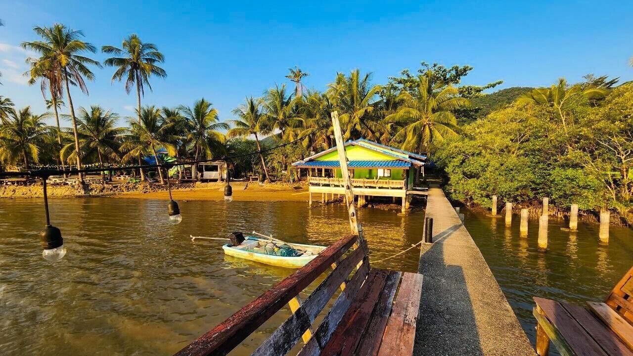 Photo of Bedroom in Koh Chang Tai