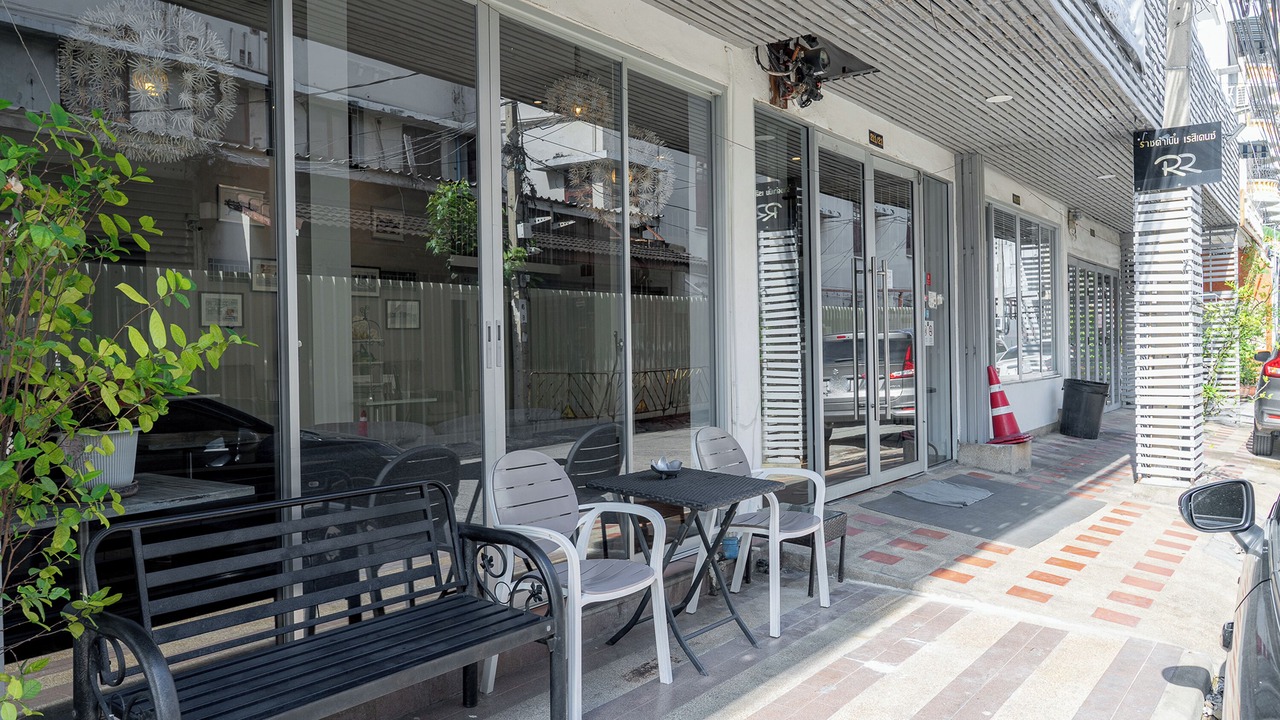 Photo of Outdoor in Wat Bowon Niwet