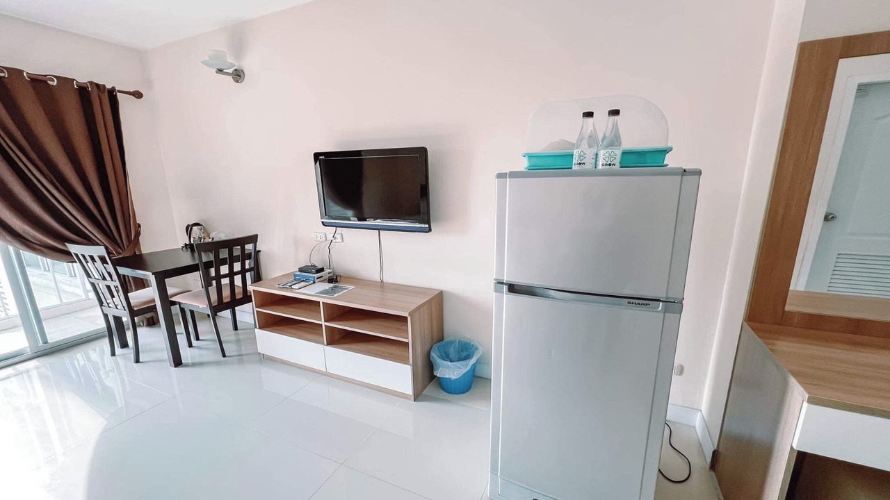 Photo of Bedroom in Khanna Yao