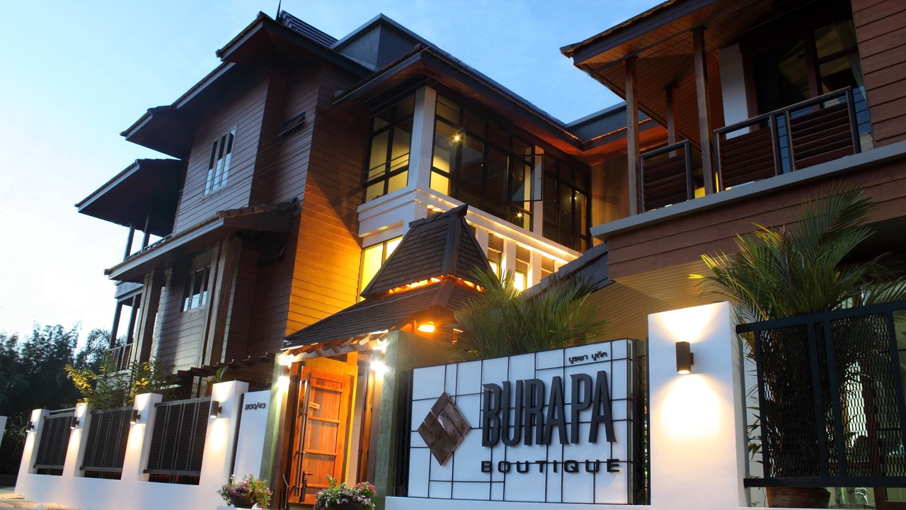 Photo of Buildings in Chang Phueak
