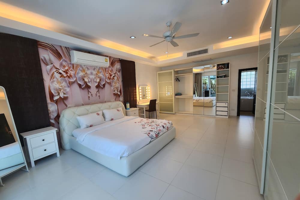 Photo of Bedroom in Kamala