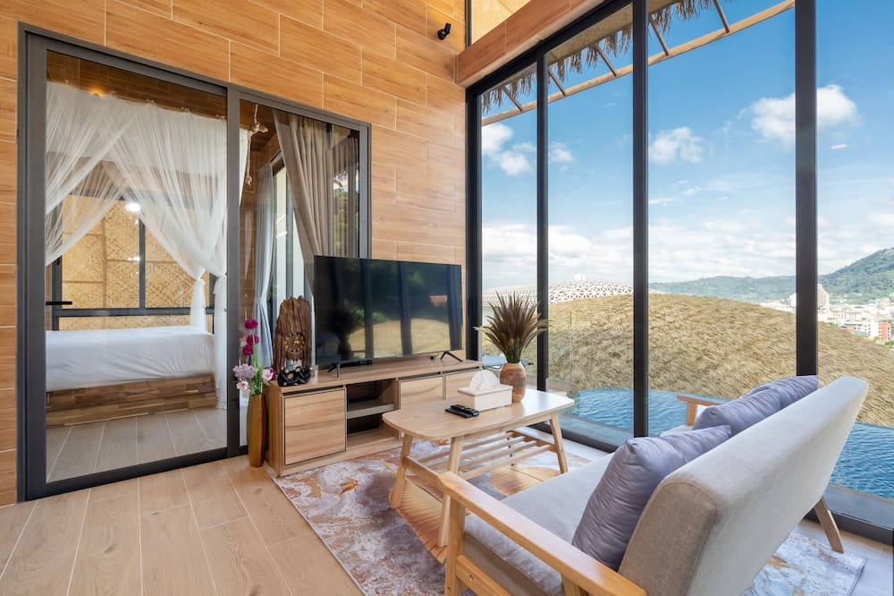 Photo of Livingroom in Nanai Road