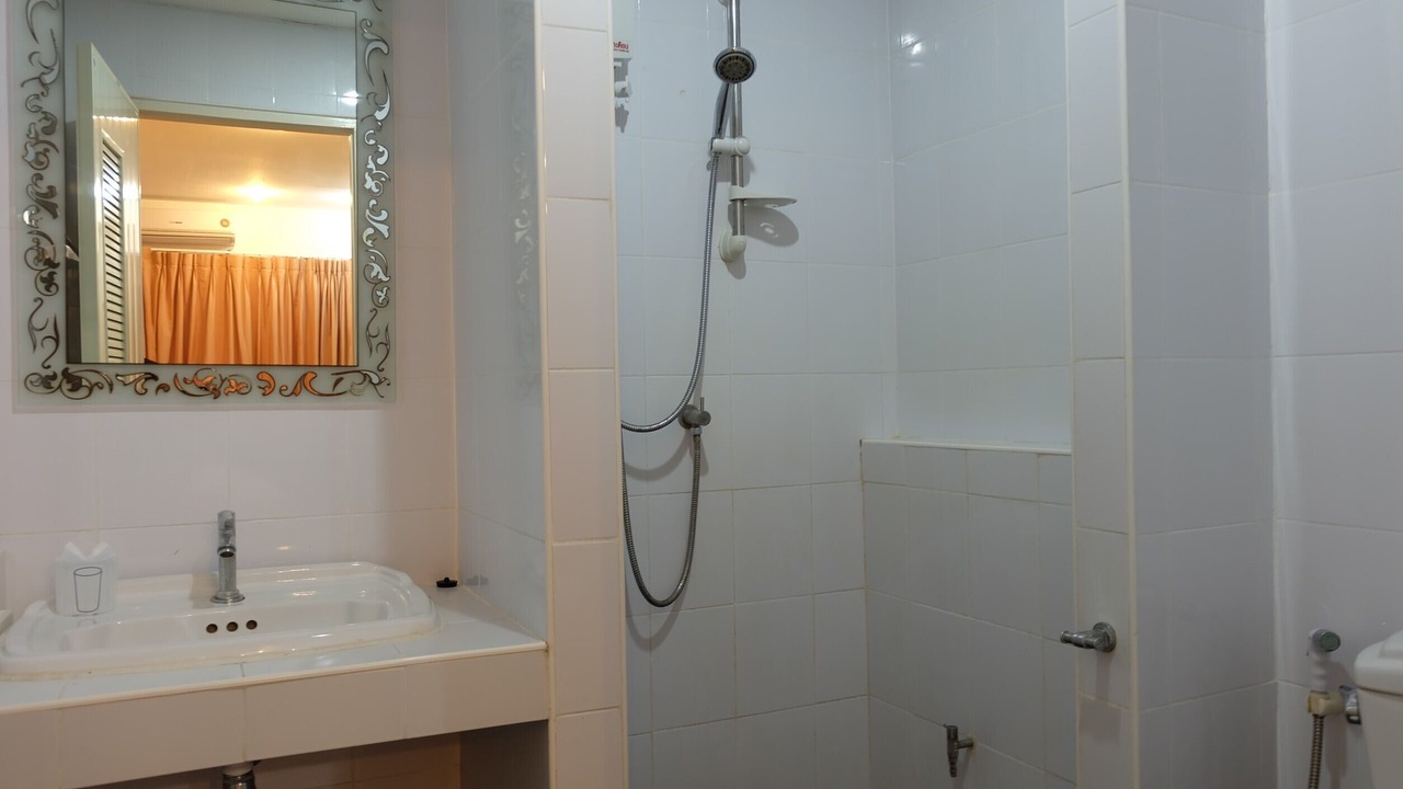 Photo of Bathroom in Kata
