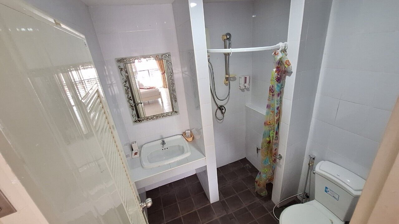 Photo of Bathroom in Kata