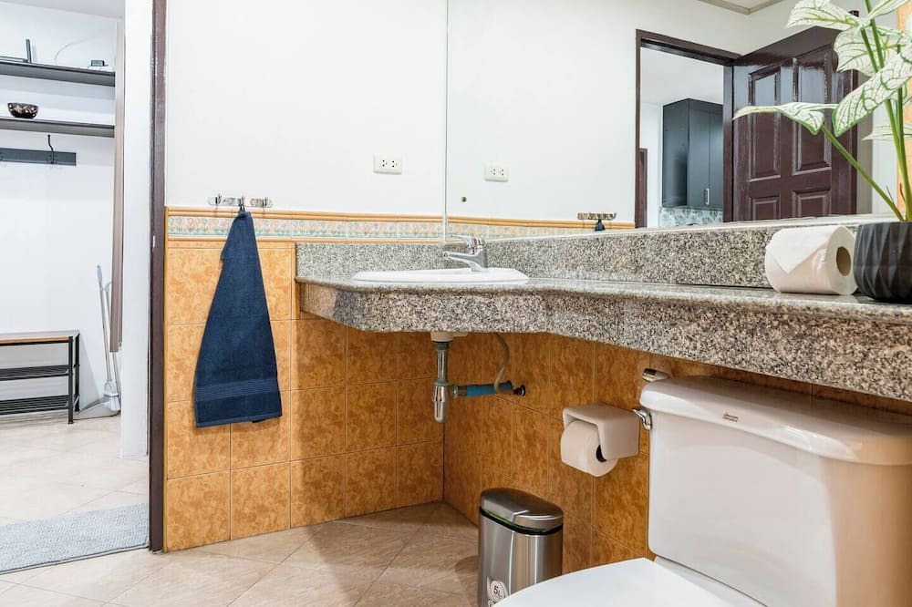Photo of Bathroom in Kamala