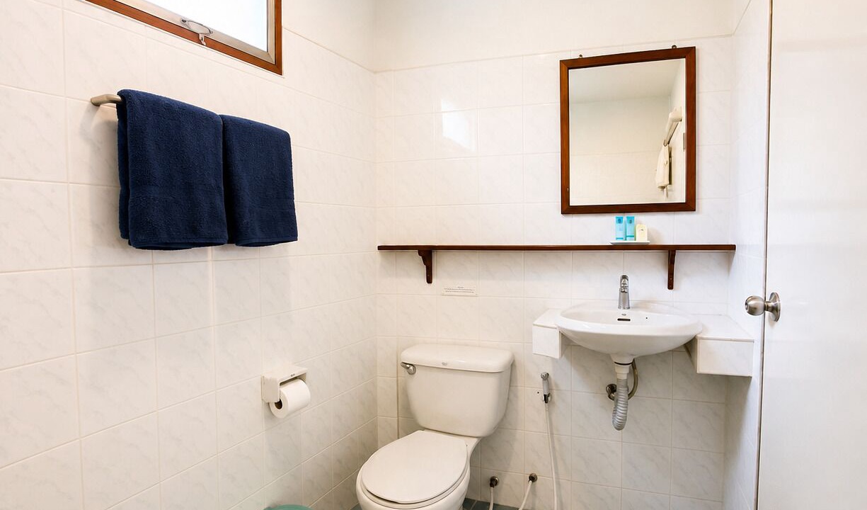 Photo of Bathroom in Wok Tum