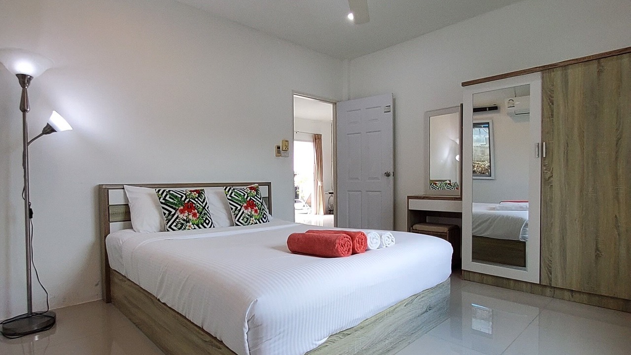 Photo of Bedroom in Chalong