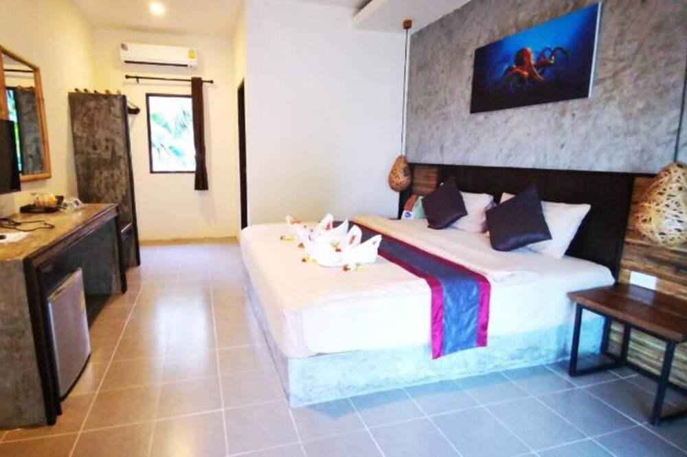 Photo of Bedroom in Ko Lanta