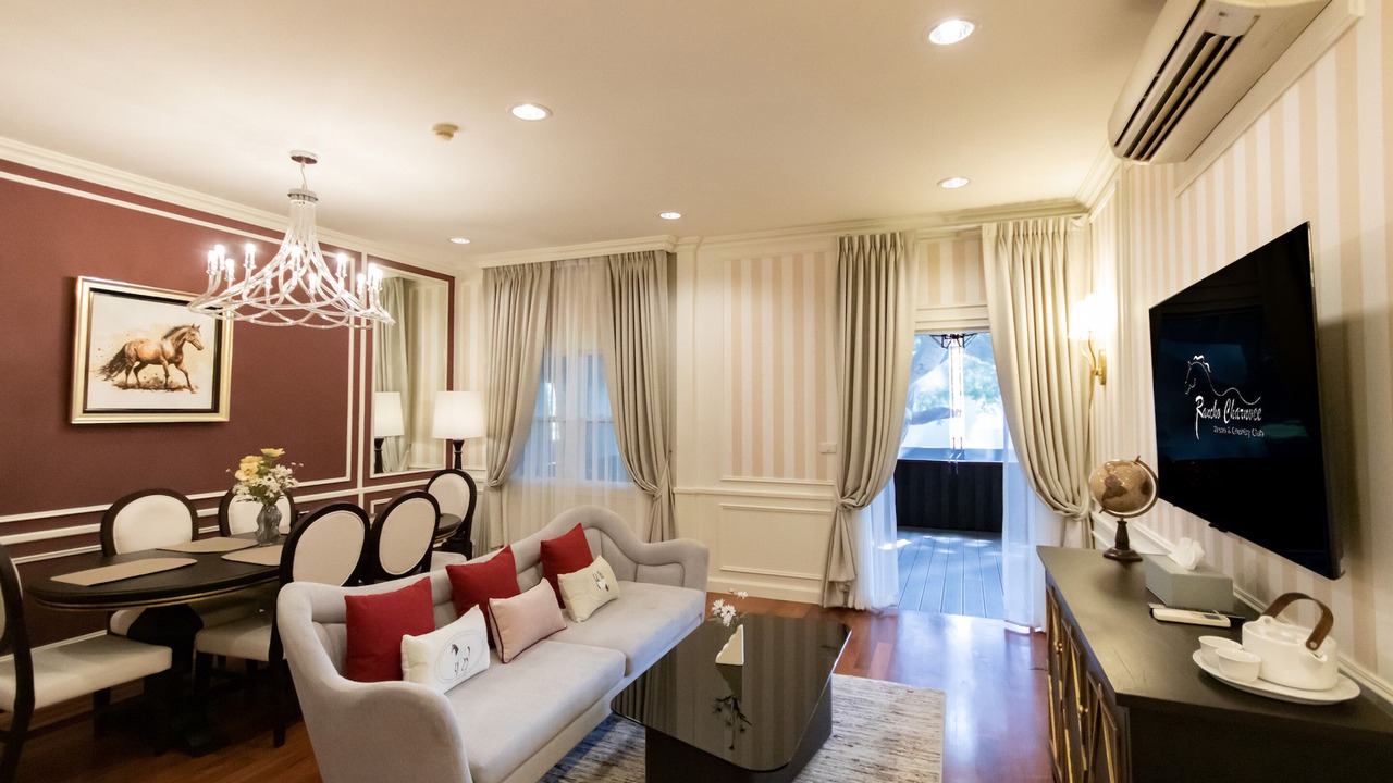 Photo of Bedroom in Khanong Phra