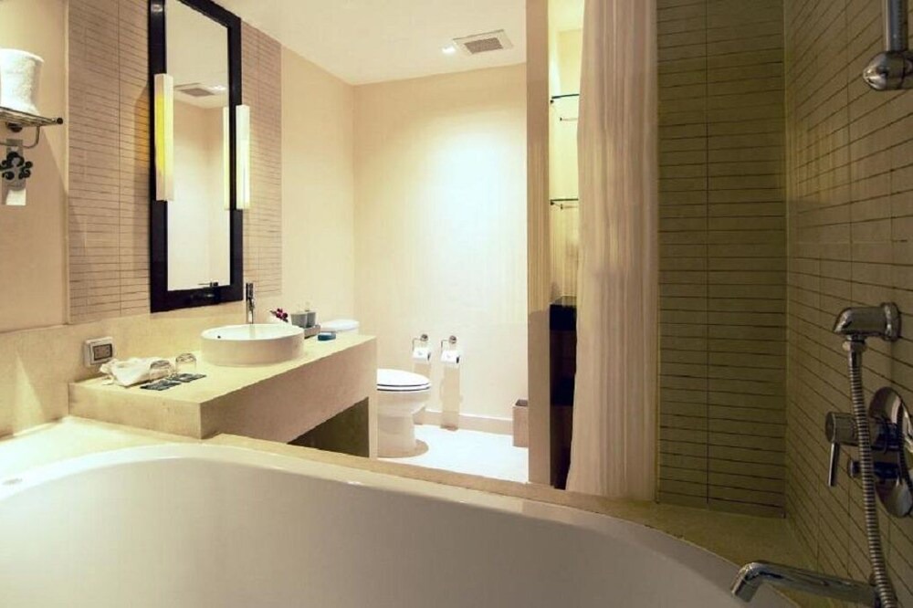 Photo of Bathroom in Khuekkhak