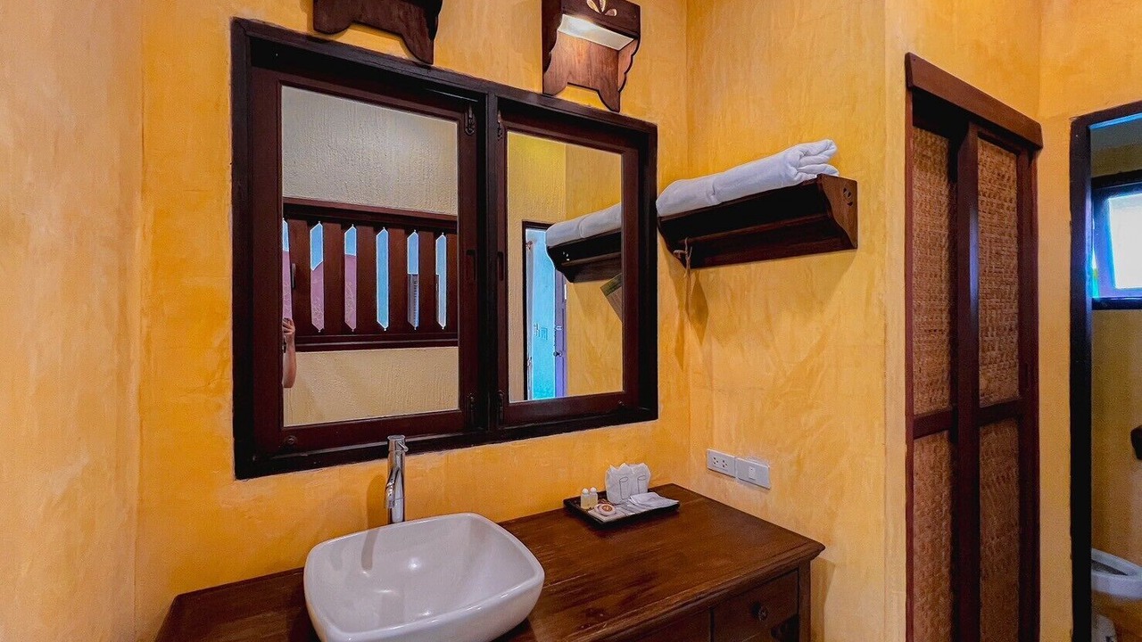 Photo of Bathroom in Mae Hi