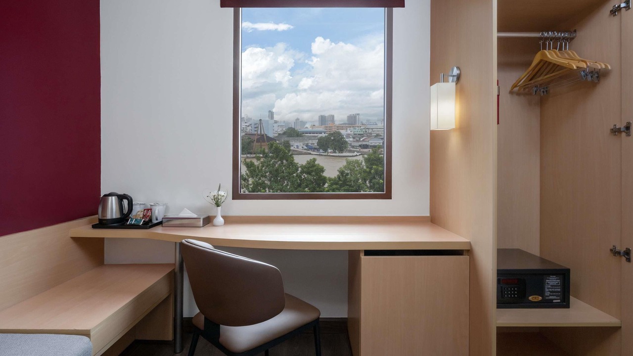 Photo of Bedroom in Khlong San