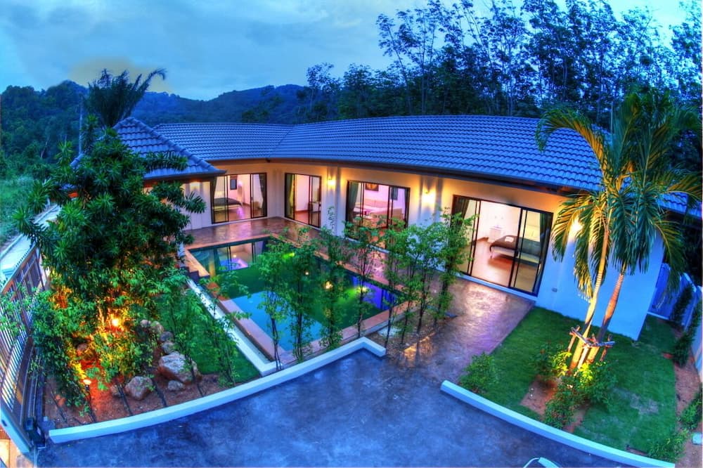 Photo of Outdoor in Chalong