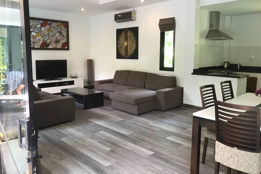Photo of Livingroom in Chalong