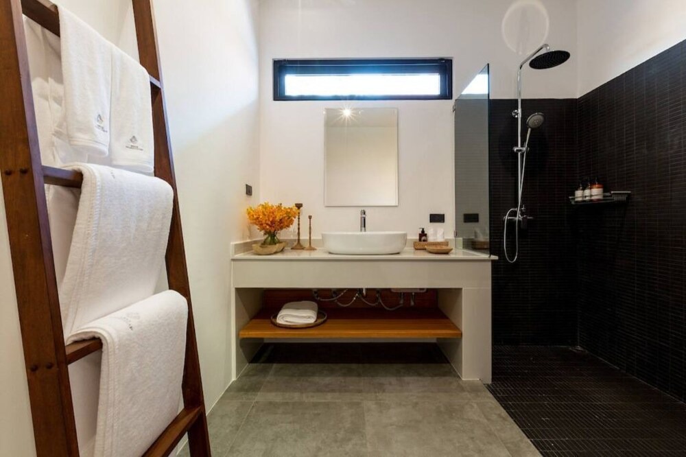 Photo of Bathroom in Na Mueang