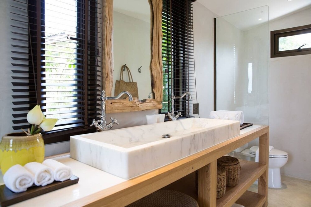 Photo of Bathroom in Chaweng City Center