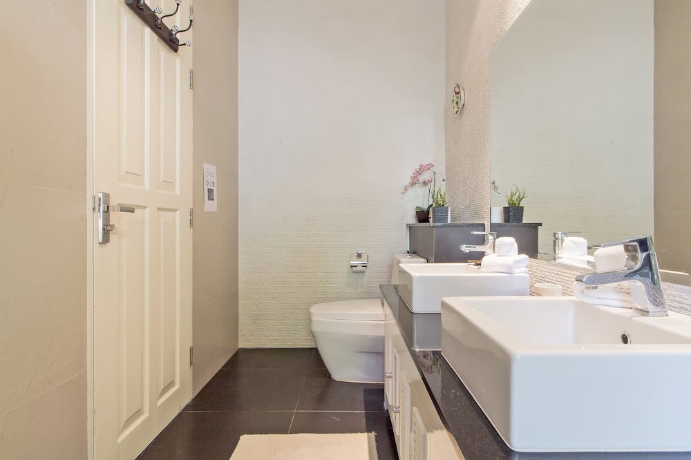 Photo of Bathroom in Kamala