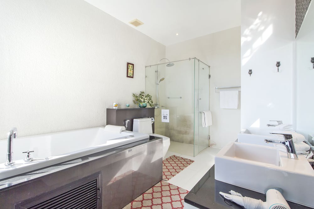 Photo of Bathroom in Kamala