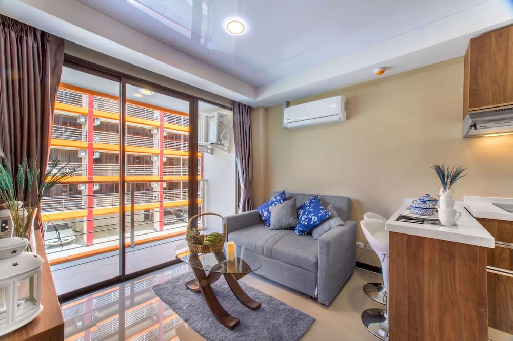 Photo of Livingroom in Nai Harn