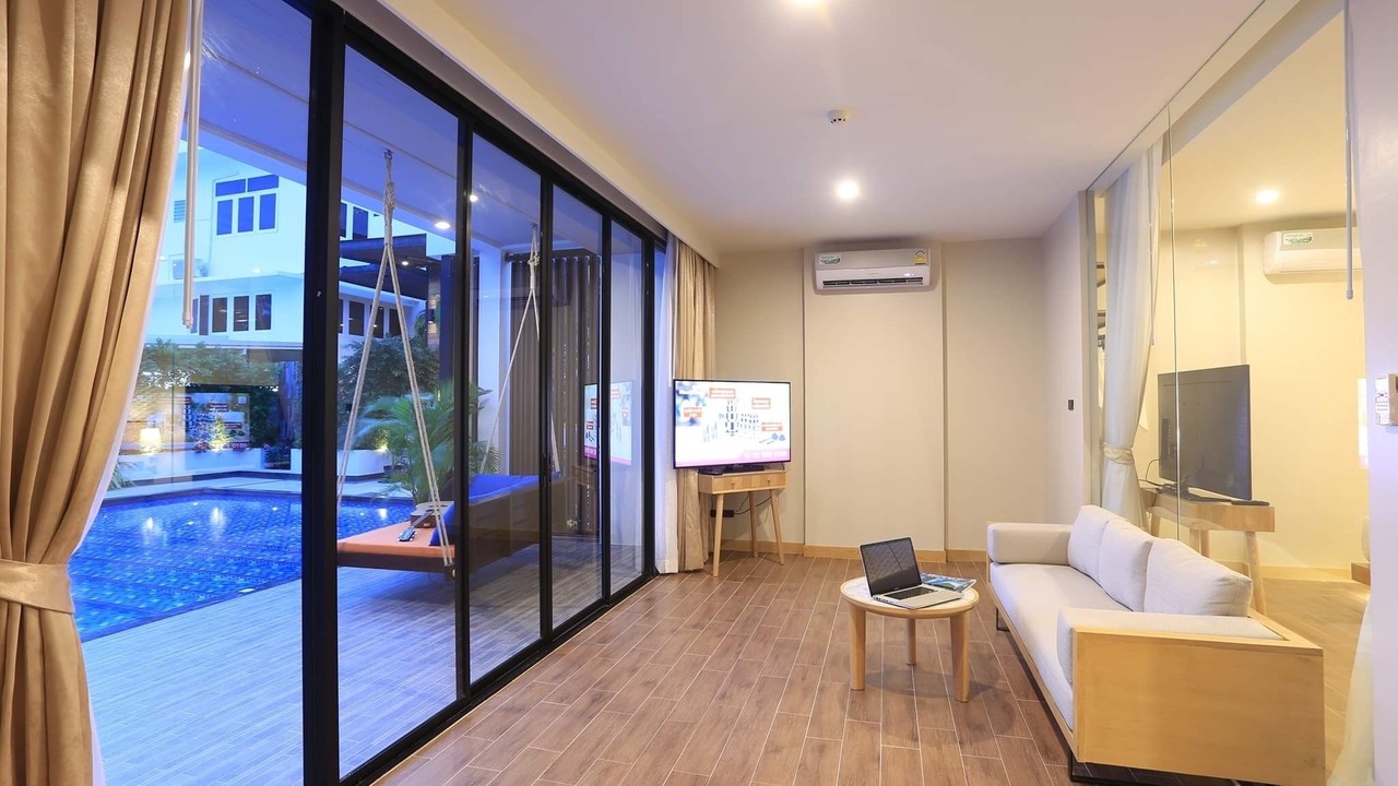 Photo of Outdoor in Khlong Wan