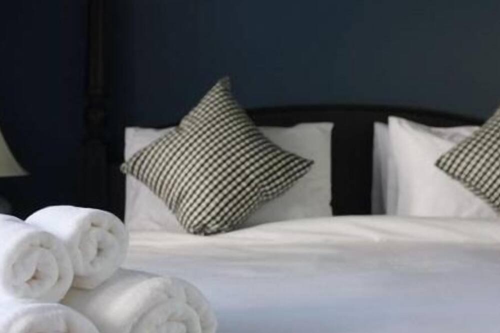 Photo of Bedroom in Thanon Nakhon Chai Si