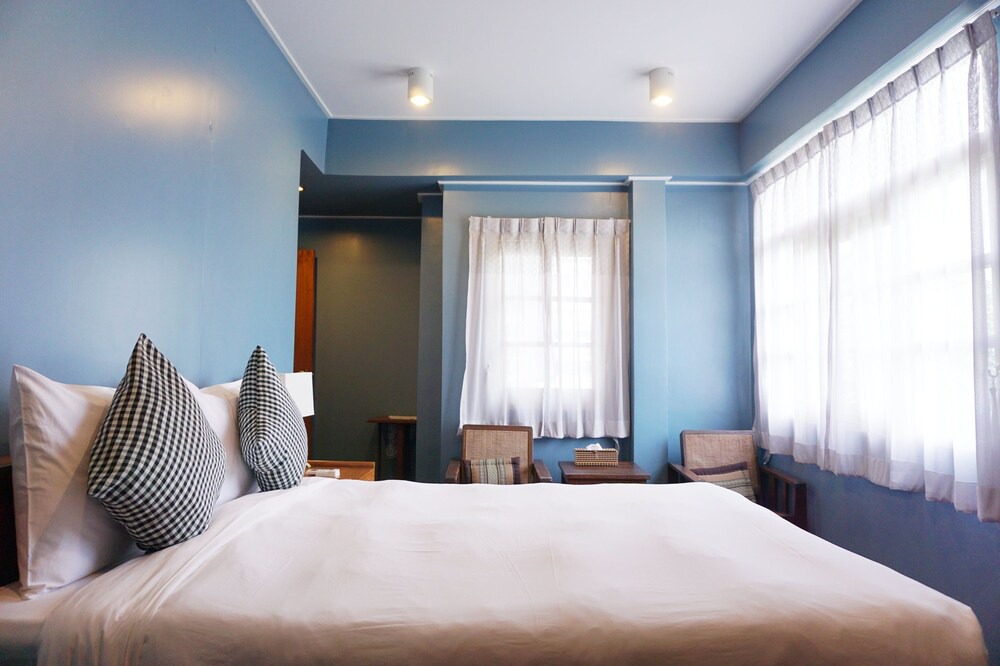 Photo of Bedroom in Thanon Nakhon Chai Si