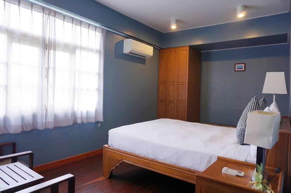 Photo of Bedroom in Thanon Nakhon Chai Si