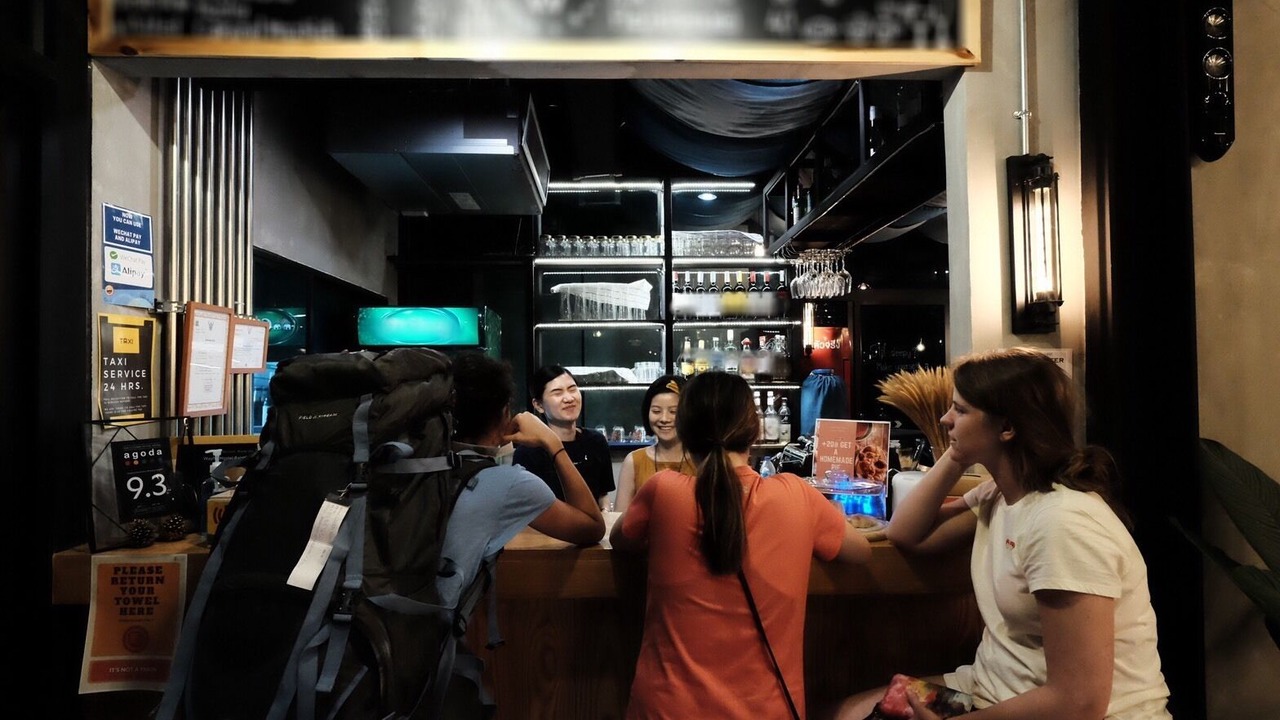 Photo of Others in Lak Si