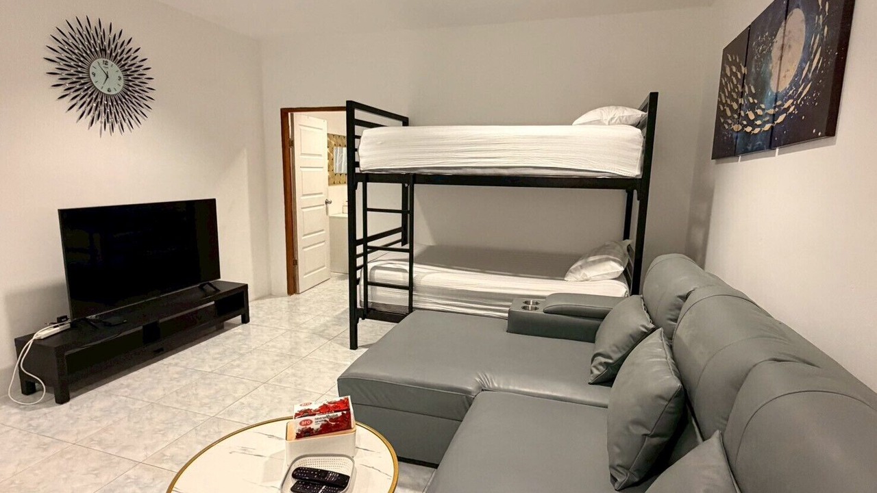 Photo of Bedroom in Haad Rin
